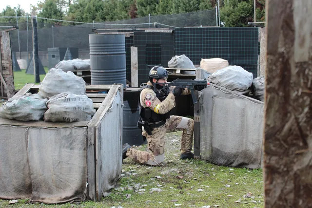 Operatore in puntamento in game